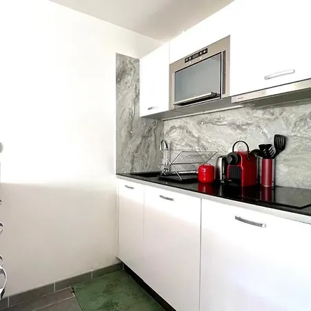 Appartement Incroyable Vue Et Acces ! Antibes